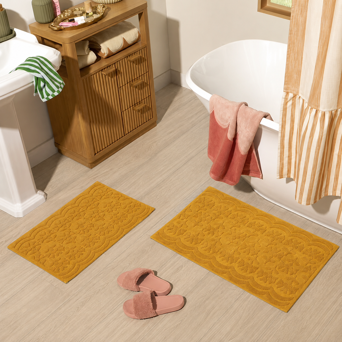 Floral Scallop Bath Rug Set